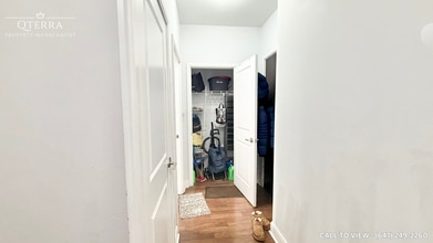 50 Absolute Av in Mississauga, ON - Building Photo - Building Photo