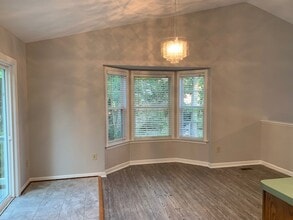 8717 Forest Glen Cir in Fredericksburg, VA - Building Photo - Building Photo