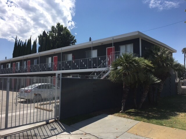 12648 Paddison Ave in Norwalk, CA - Foto de edificio