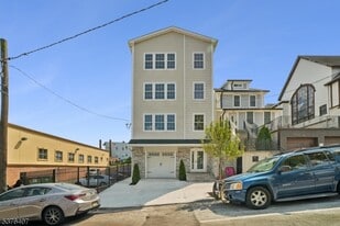 200 Montclair Ave in Newark, NJ - Building Photo