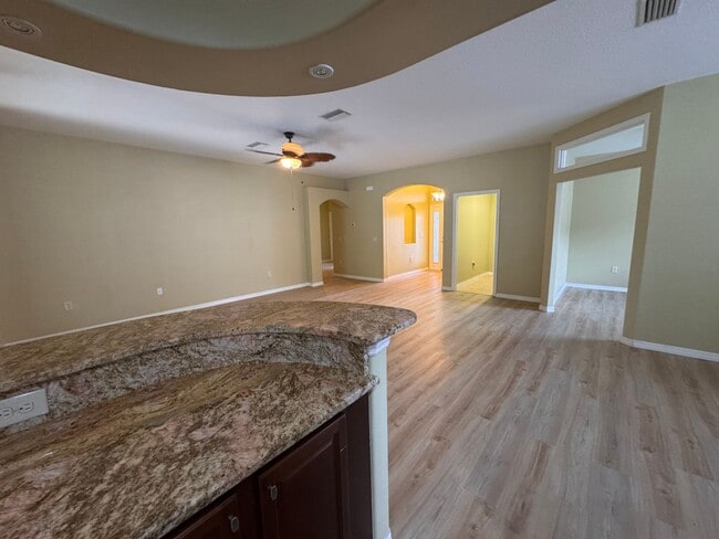 16282 SW 15th Ct in Ocala, FL - Foto de edificio - Building Photo
