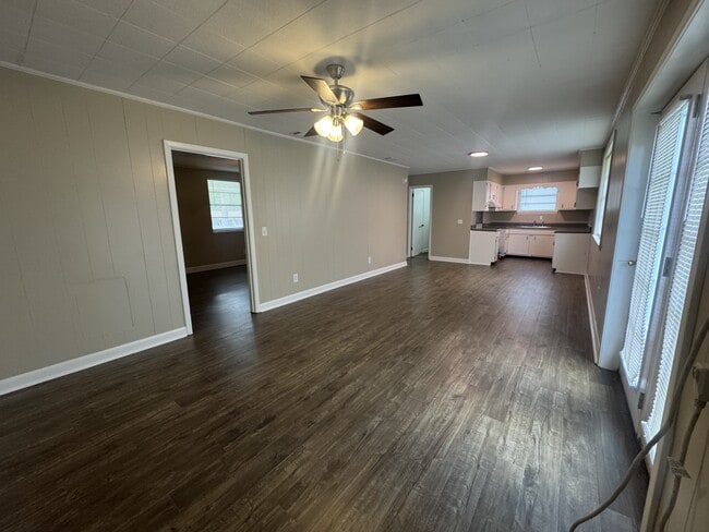 property at 900 Jungle Rd
