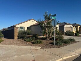 32067 N Wayne Ln in San Tan Valley, AZ - Building Photo