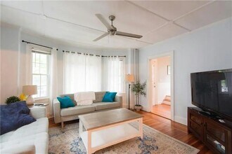 20 Carroll Ave in Newport, RI - Building Photo - Building Photo