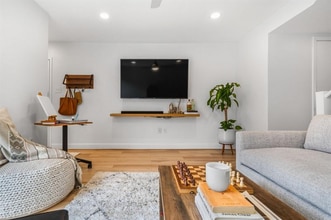 387 Ralph McGill Blvd NE, Unit J in Atlanta, GA - Building Photo - Building Photo