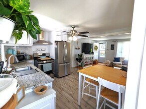 37 Chandler Ave in Pawtucket, RI - Building Photo - Building Photo