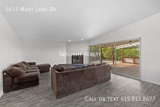 5431 Mary Ln Dr in San Diego, CA - Building Photo - Building Photo