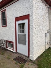 6356 Elm St, Unit Unit 2 - Furnished in North Branch, MN - Building Photo - Building Photo