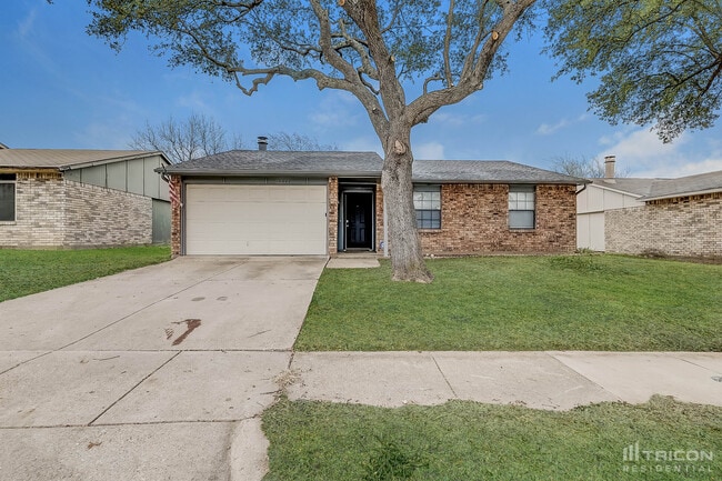 10022 Deer Hollow Dr