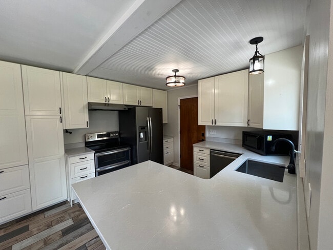 2687 Teri Terrace