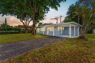 832 NW 28th St in Wilton Manors, FL - Building Photo
