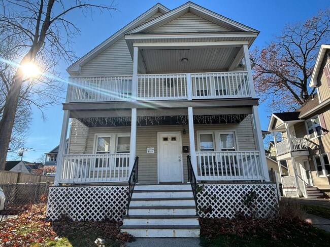 114 Groveland St in Springfield, MA - Building Photo - Building Photo