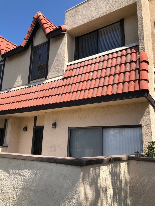 property at 27607 Nugget Dr