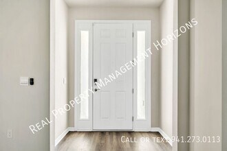 18118 Ranch Creek Terrace in Lakewood Ranch, FL - Building Photo - Building Photo
