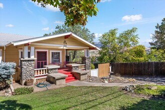 255 Grant St in Ashland, OR - Building Photo - Building Photo