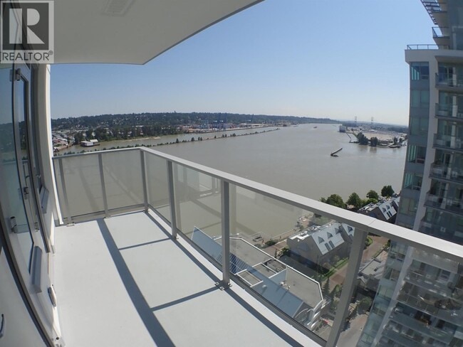 property at 908 Quayside Dr