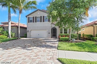 16309 Aberdeen Wy in Naples, FL - Building Photo