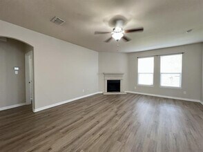 5753 Fountain Flat Dr in Fort Worth, TX - Building Photo - Building Photo