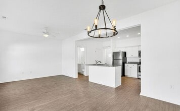 6126 Goalby Dr in Louisville, KY - Building Photo - Building Photo