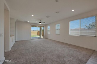 1352 E Maldonado Dr in Phoenix, AZ - Building Photo - Building Photo