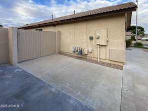 8022 W Salter Dr in Peoria, AZ - Building Photo - Building Photo