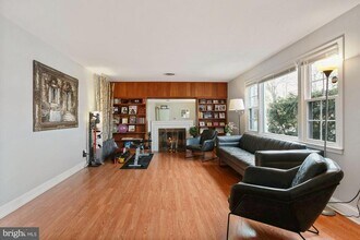 7029 Old Dominion Dr in McLean, VA - Building Photo - Building Photo