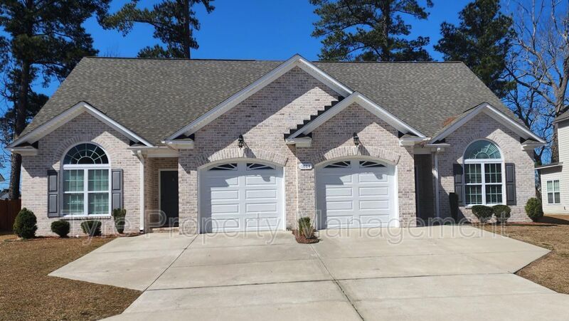 1809B Cambria Dr in Greenville, NC - Building Photo
