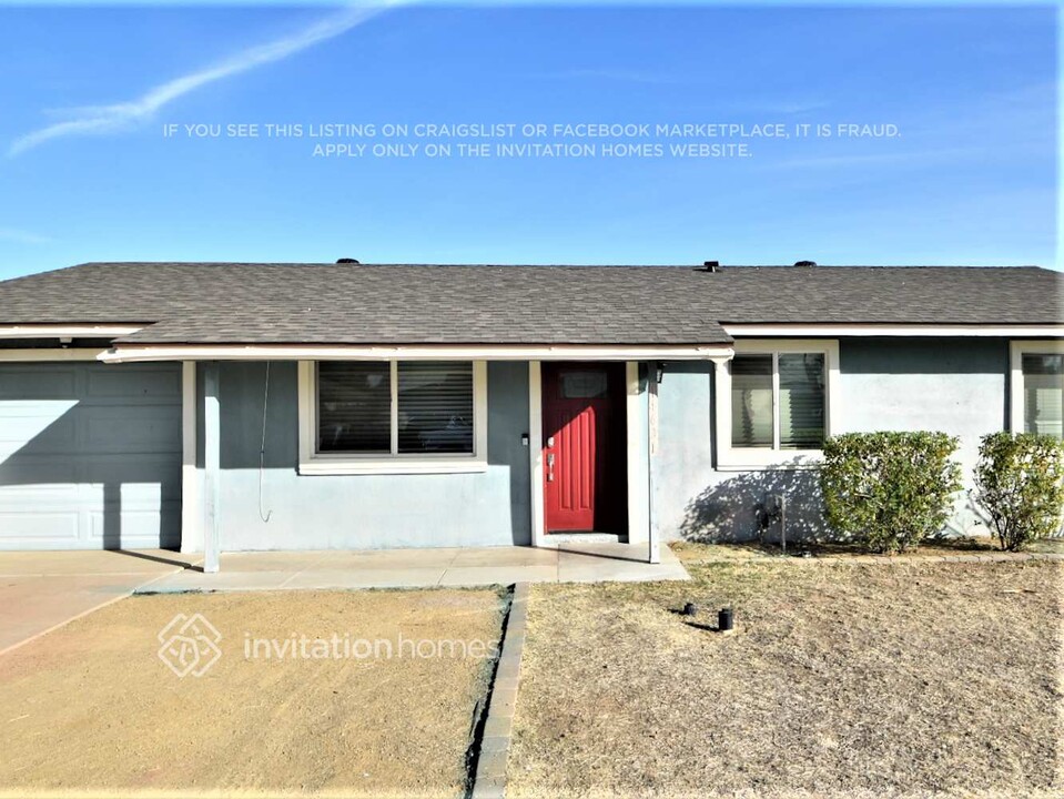 14621 N 37th Pl in Phoenix, AZ - Foto de edificio