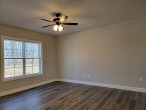 111 Magnolia Dr in Middletown, PA - Building Photo - Building Photo