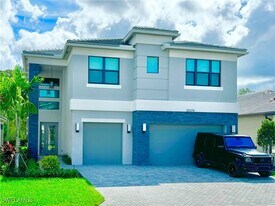 20370 Fair Oak Ln in Estero, FL - Building Photo
