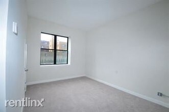 1022 Hancock St in Quincy, MA - Building Photo - Building Photo
