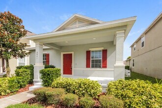 6841 Goldflower Ave in Harmony, FL - Foto de edificio - Building Photo