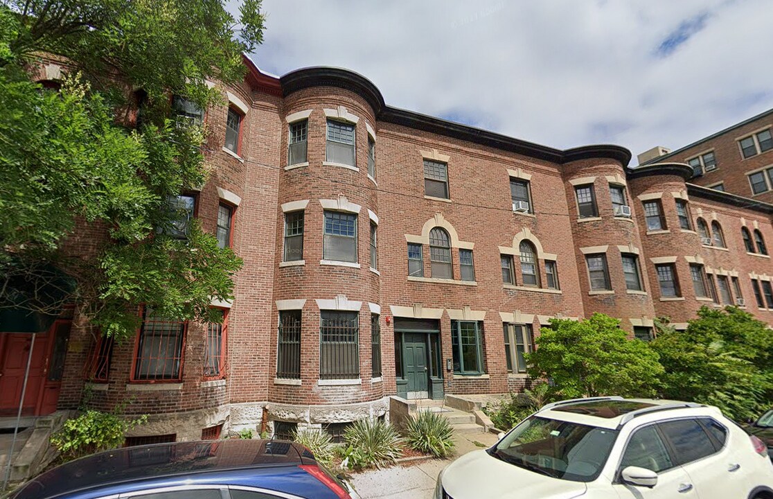 533 Newbury St in Boston, MA - Building Photo