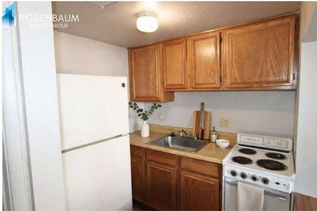 9230 N 6th St, Unit 2 in Phoenix, AZ - Building Photo - Building Photo