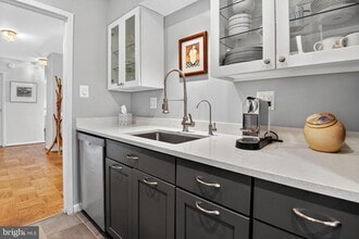 5100 Dorset Ave in Bethesda, MD - Building Photo - Building Photo