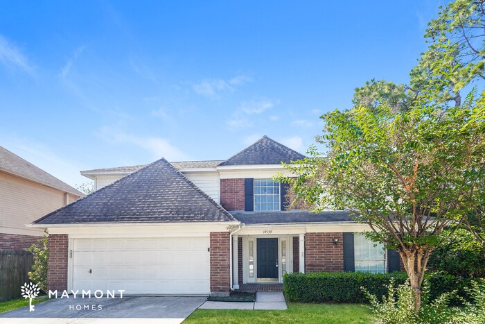 19139 Long Timber Dr in Humble, TX - Foto de edificio