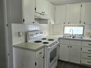 311 50th Avenue Plaza W in Bradenton, FL - Building Photo - Building Photo