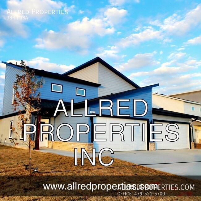 property at 1608 Casuarina Dr