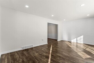 3715 Ledge Dr in Troy, MI - Building Photo - Building Photo