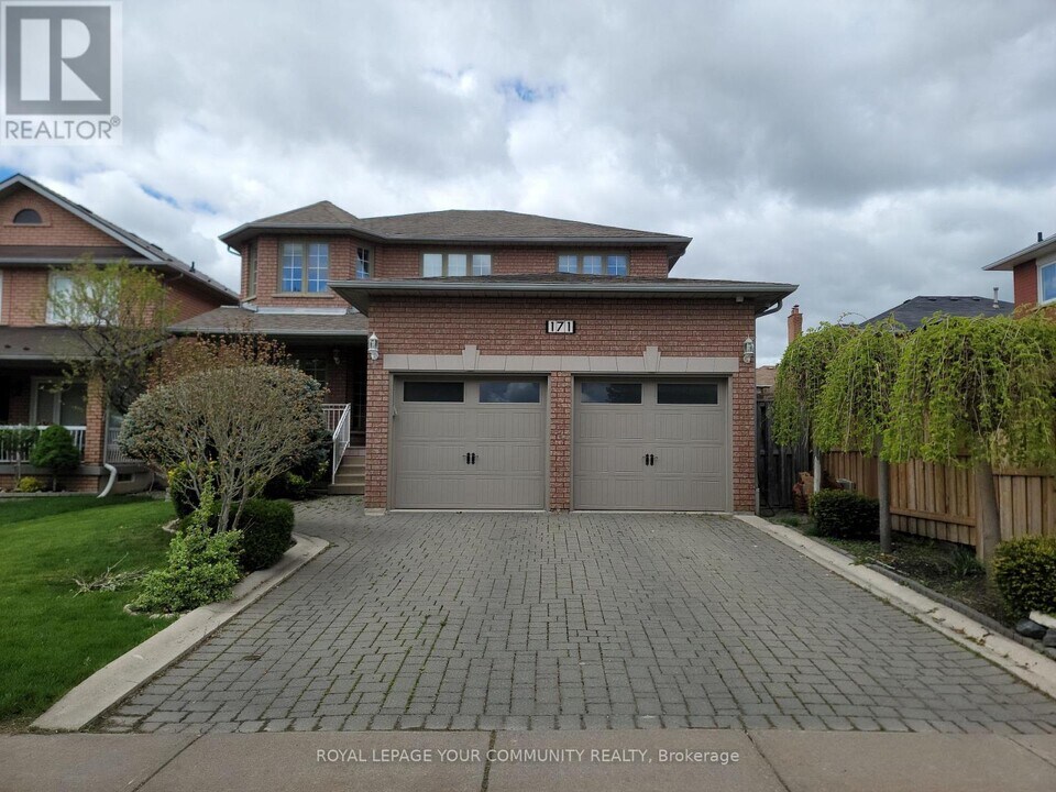 171 Dolores Crescent in Vaughan, ON - Building Photo