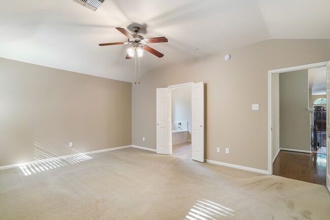 property at 35 Griffin Hill Ct