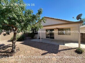 2838 W Medallion Dr in Tucson, AZ - Building Photo - Building Photo