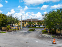 Kasalta Villas in Hialeah, FL - Foto de edificio - Building Photo