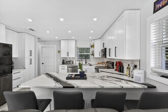 2388 S Wallen Dr in West Palm Beach, FL - Building Photo - Building Photo