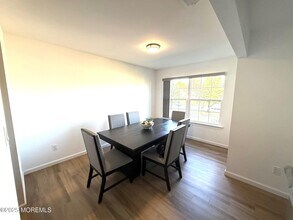 40 Diane Dr in Tinton Falls, NJ - Building Photo - Building Photo