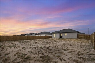 1803 Unity Dr in Mercedes, TX - Building Photo - Building Photo