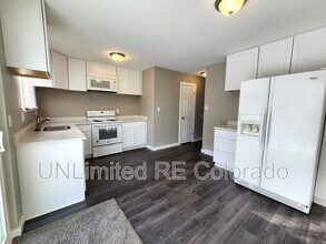 42 Lansing St in Aurora, CO - Building Photo - Building Photo