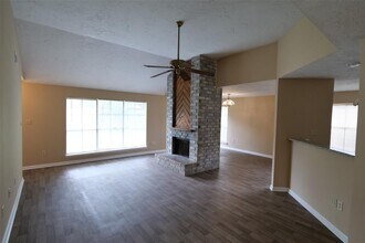 22015 Kenlake Dr in Katy, TX - Building Photo - Building Photo