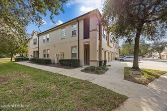 12301 Kernan Forest Blvd, Unit 2101 in Jacksonville, FL - Building Photo - Building Photo