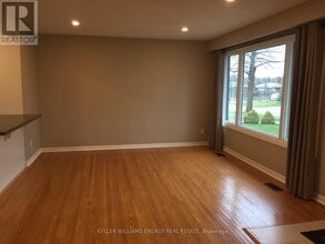 260 Linden St in Oshawa, ON - Building Photo - Building Photo